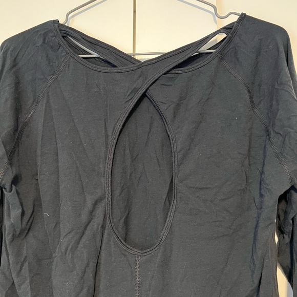 Under Armour heat gear long sleeve top - Picture 3 of 4